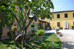 L'ALVEARE Foresteria Lombarda