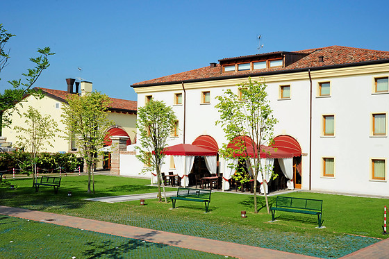 Hotel Antica Corte Marchesini - photo 2