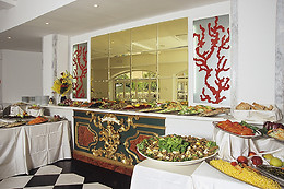 M Glamour Hotel