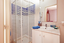 Orlaya