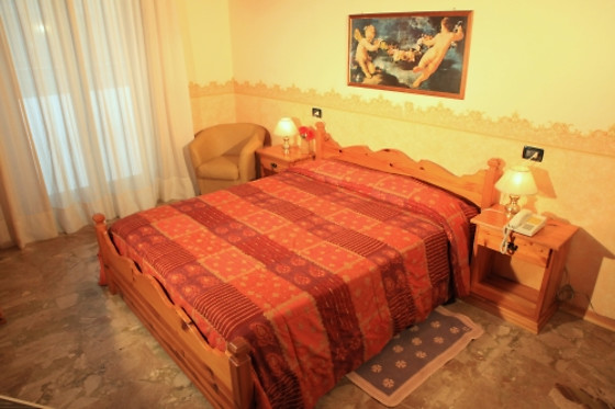 Hotel Centrale - photo 1