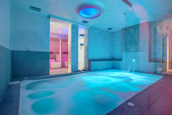 Ferretti Beach Hotel - photo 11