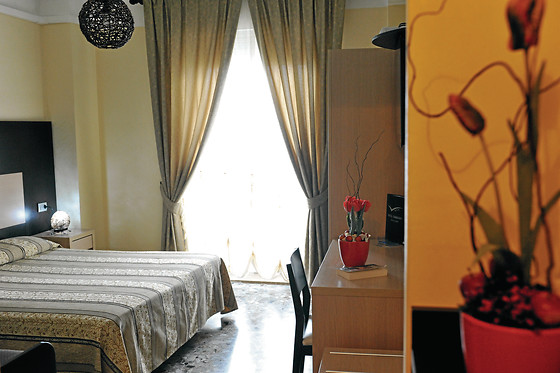 Hotel Gabbiano - photo 0