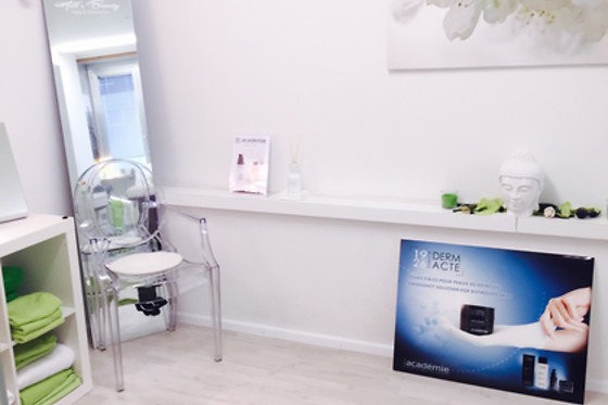 Hell's Beauty Nails & Cosmetics Basel - photo 7