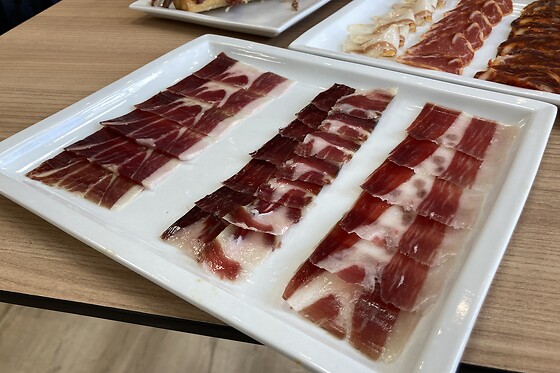 Jamon Y Mas - photo 3