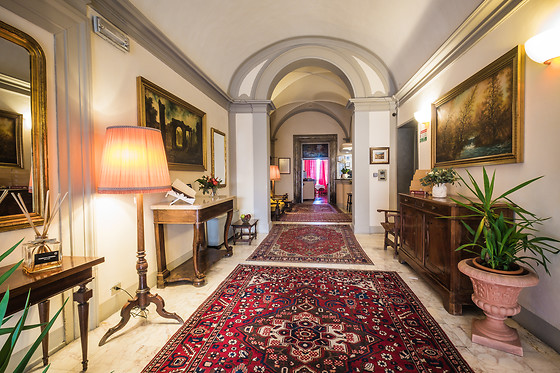Bosone Palace Hotel - photo 2