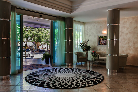 Hotel Continental - photo 0