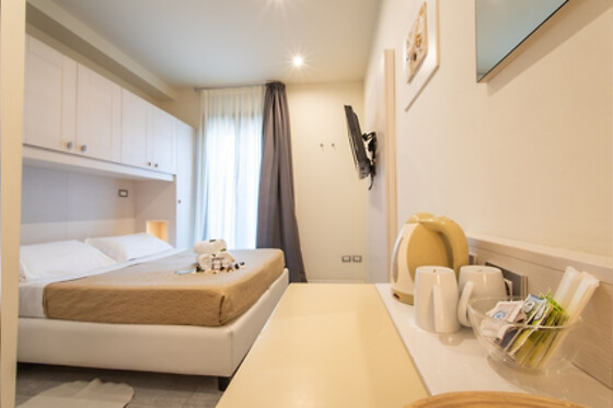 Ferretti Beach Hotel - photo 1