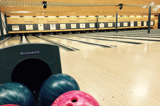 Bowling Planet - photo 1